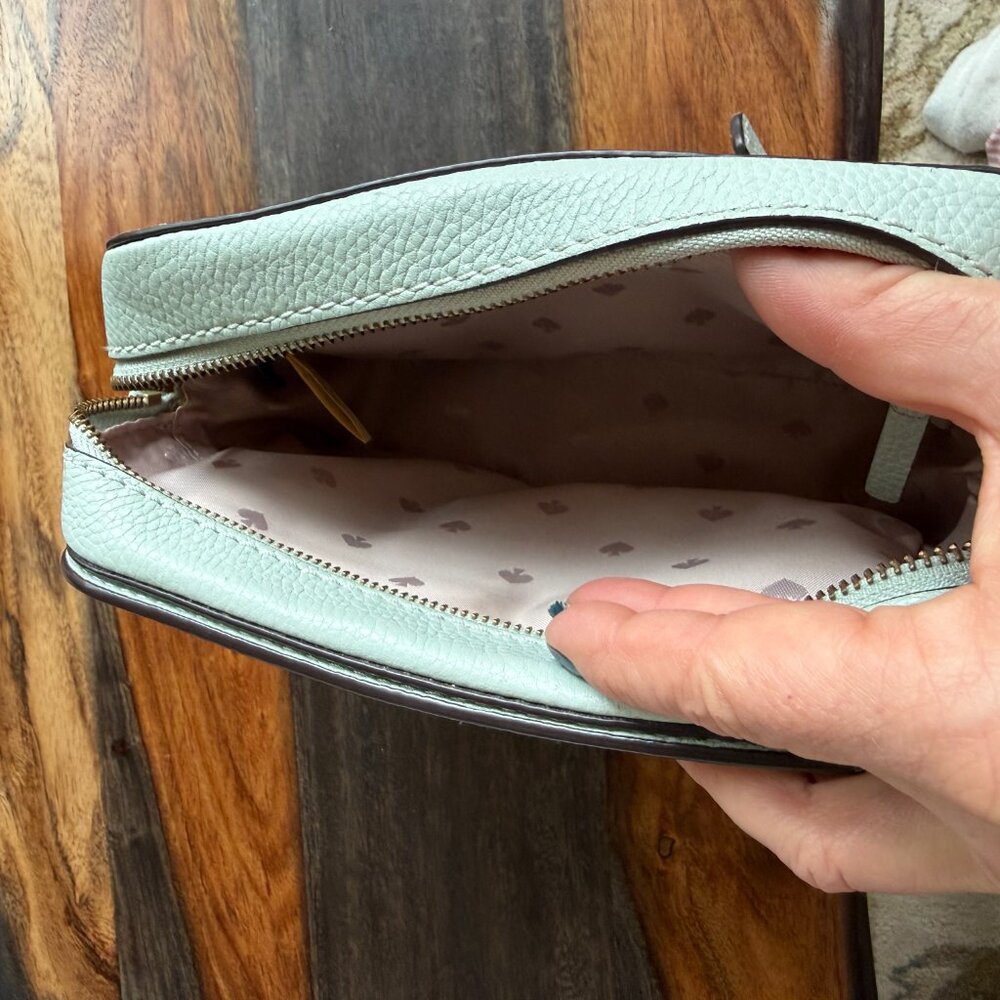 kate spade camera bag crossbody, light green - Picture 2 of 5